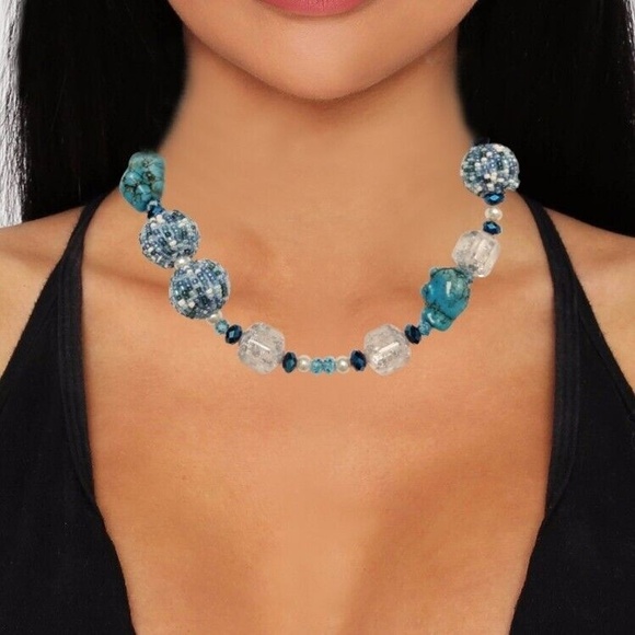 Unbranded Jewelry - Vintage Chunky Blue Beads with Turquoise Stone Necklace Unique Design